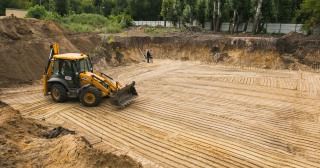Разработка котлована Кингисепп, цена от 315 руб./м3.